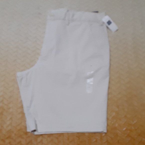 GAP Shorts Mens Light Creamcolored Shorts By The Gap Size 36